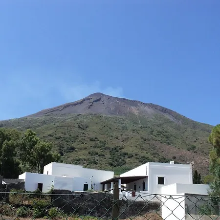 Casa Limone Tatil Evi Stromboli